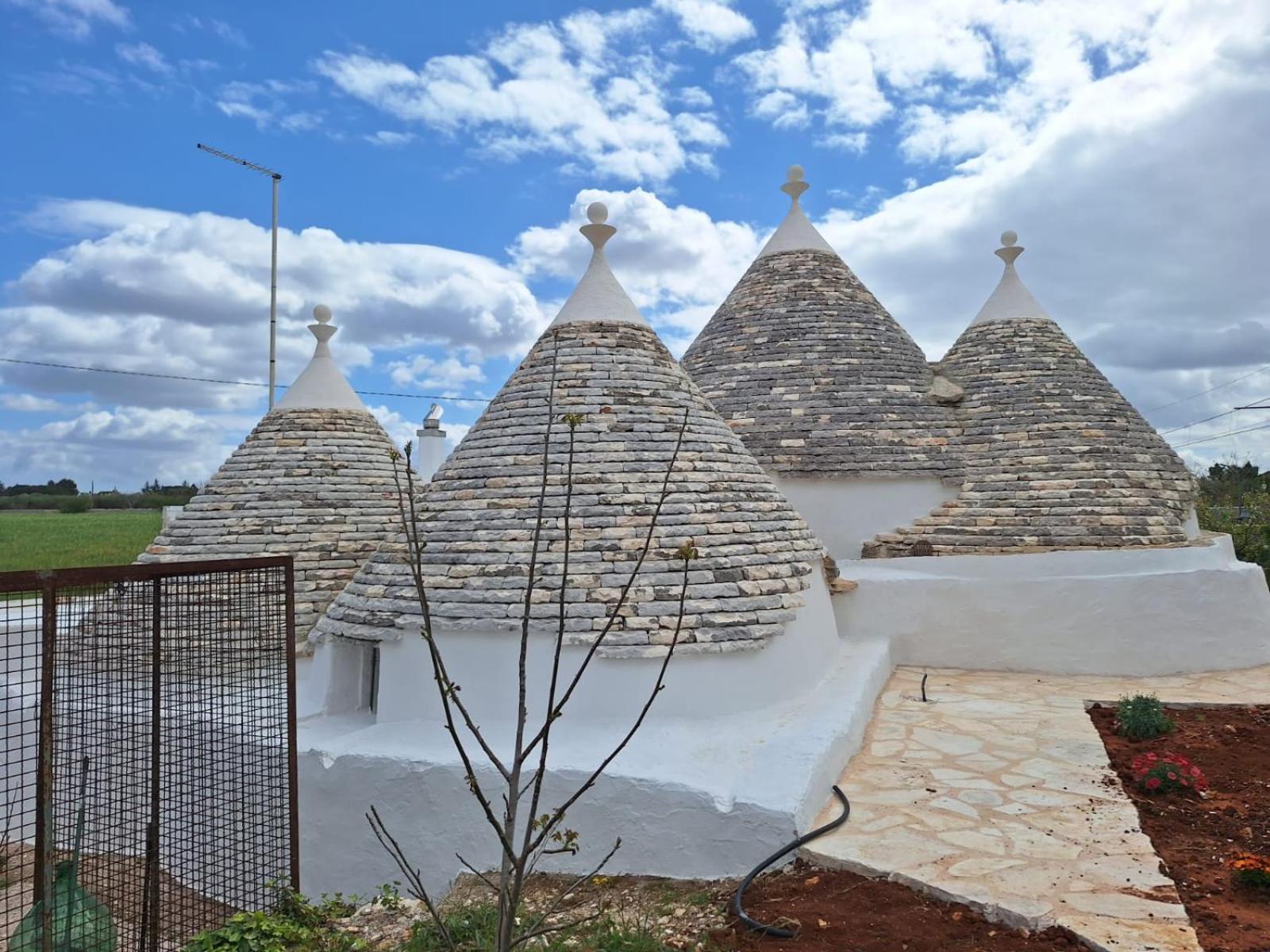 Trullo Masiello بوتينيانو المظهر الخارجي الصورة